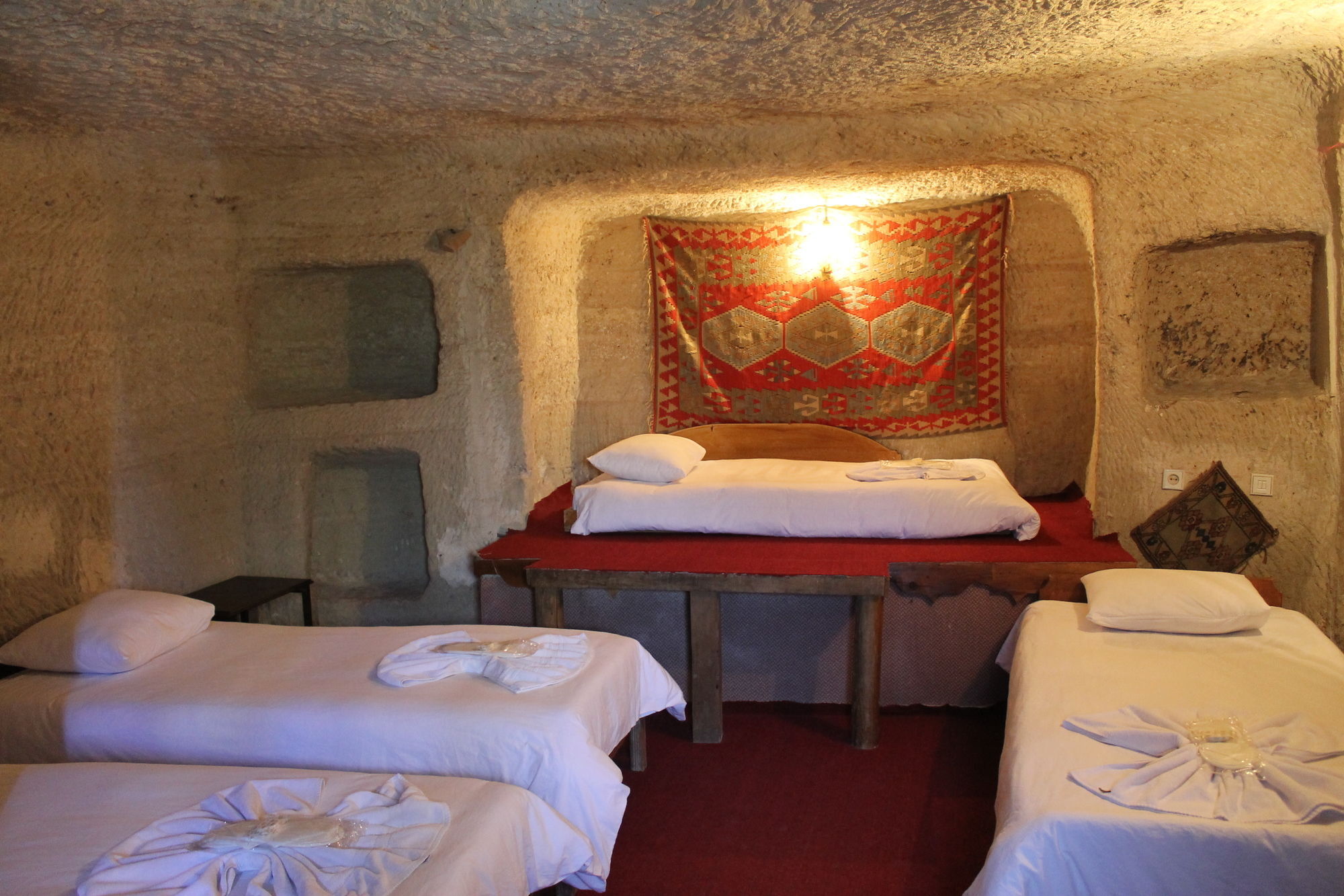 Yasin'S Place Backpackers Cave Hostel Гореме Экстерьер фото